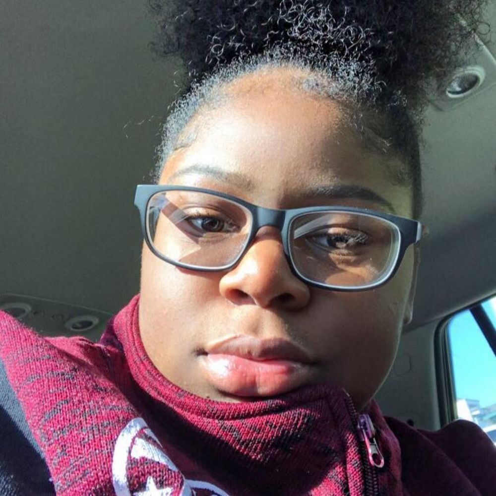 Meet your Posher, Keona